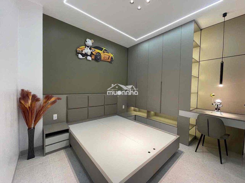 Bán nhà mới hẻm xe hơi ￼full nội thất thang máy thiết kế xịn 4pn, 3wc - 4