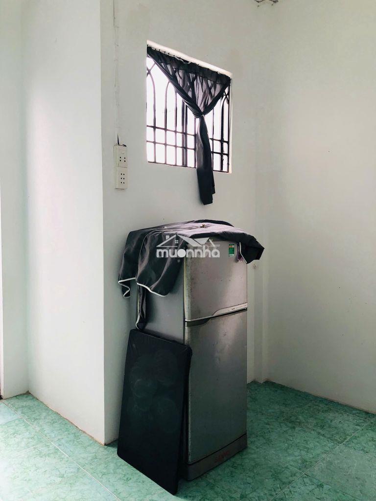 Cho thuê phòng cmt8 ,tầng 1 , –  riêng tư, giờ giấc tự do, tại q10 - 3