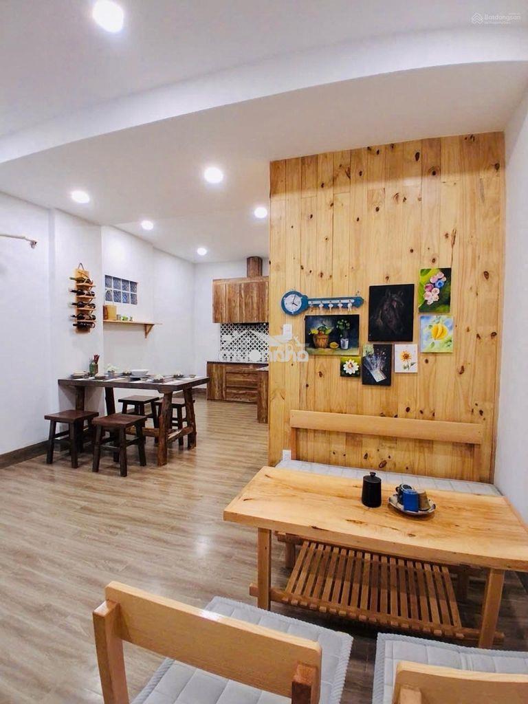 Nhà đẹp full nội thất dọn vào ở ngay . hẻm xe hơi tới nhà . - 2