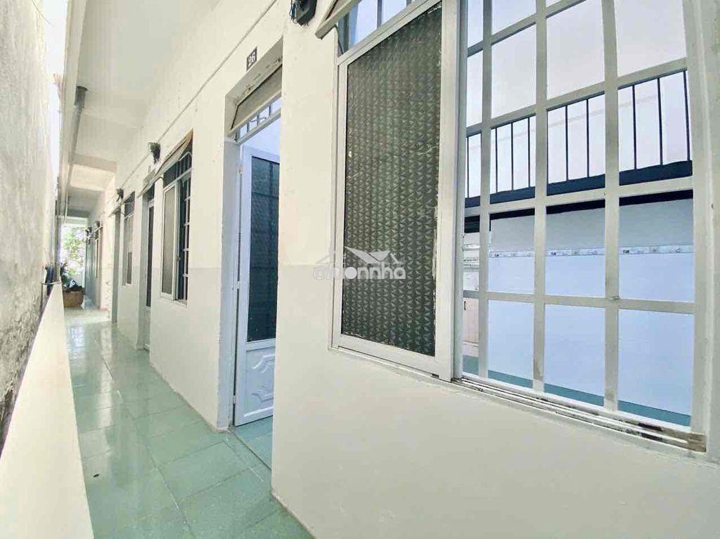 Phòng trọ có gác giá rẻ đối diện etown cộng hoà thoáng mát - 4