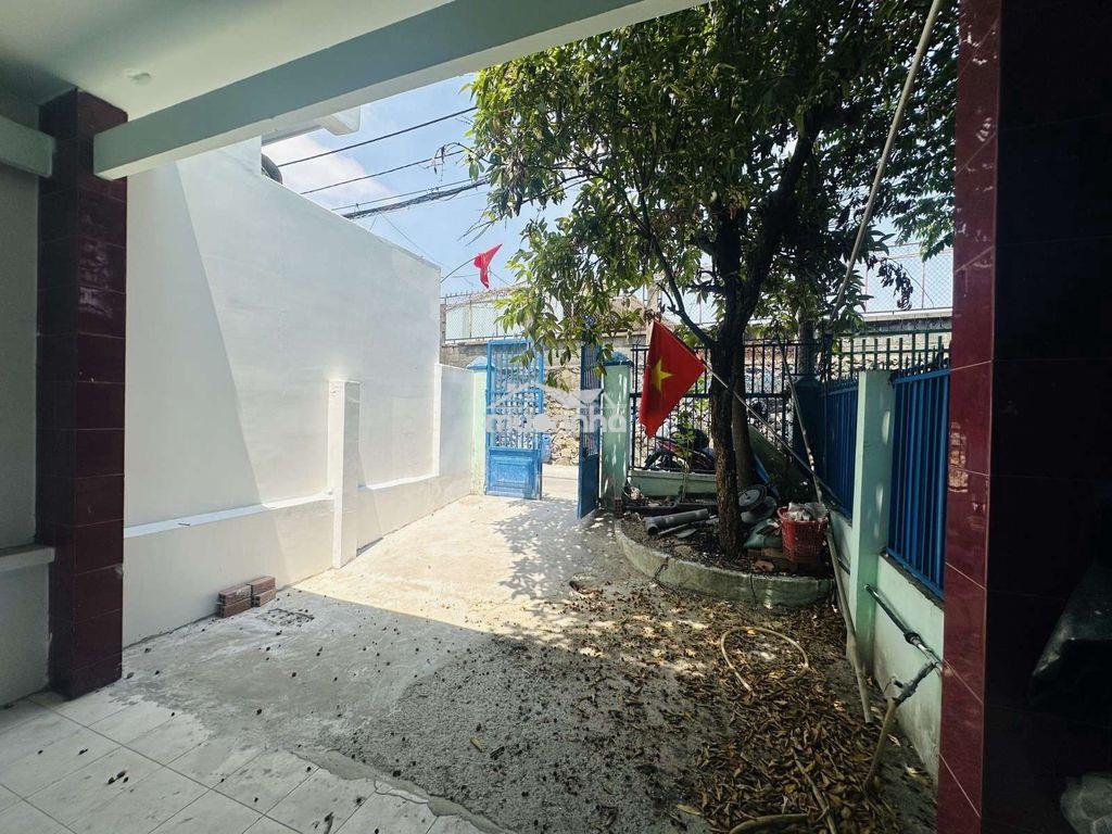 Giá tốt khu vực cầu vượt gò dưa_nhà c4_88 m²_hẻm xe hơi_chỉ 4,5 đồng. - 2