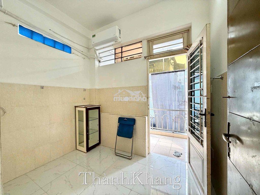 Cho thuê căn hộ 2pn bancol thang máy rộng 40m2 ngay lý thái tổ q10 - 3