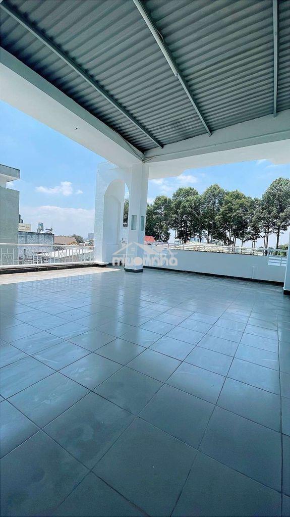 Định cư gấp, giảm sâu 1,2ty -mặt tiền- 3 tầng gần chợ đầu mối nông sản - 4