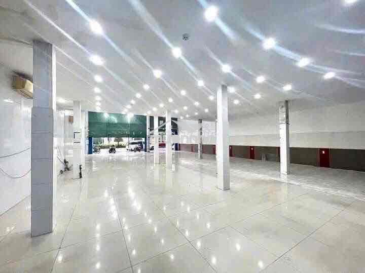 🏡 Cho thuê mặt bằng trung tâm thủ dầu một  - diện tích: 12x40 - thiết - 2