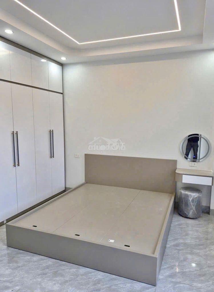 Gần giao lộ vũ tùng, lê văn duyệt - chỉ 5,x tỷ nhà 3t - xe hơi đậu cửa - 3