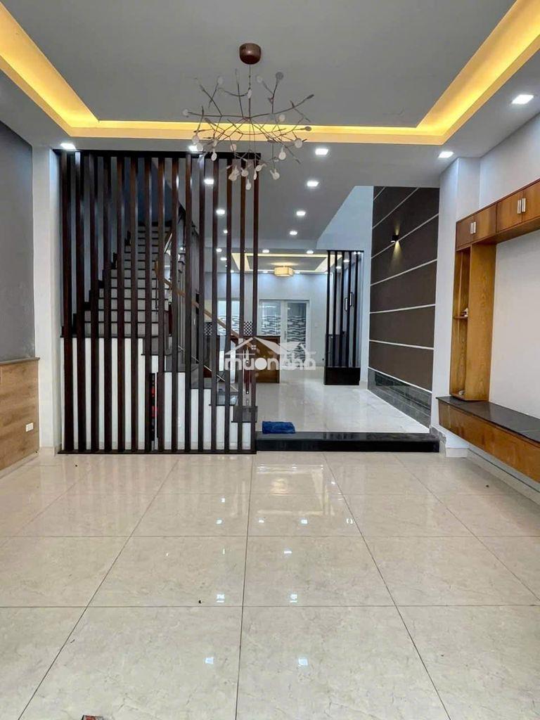 Cần cho thuê nhà hxh thông 3/3b đường thành thái p.14 q.10 - 2