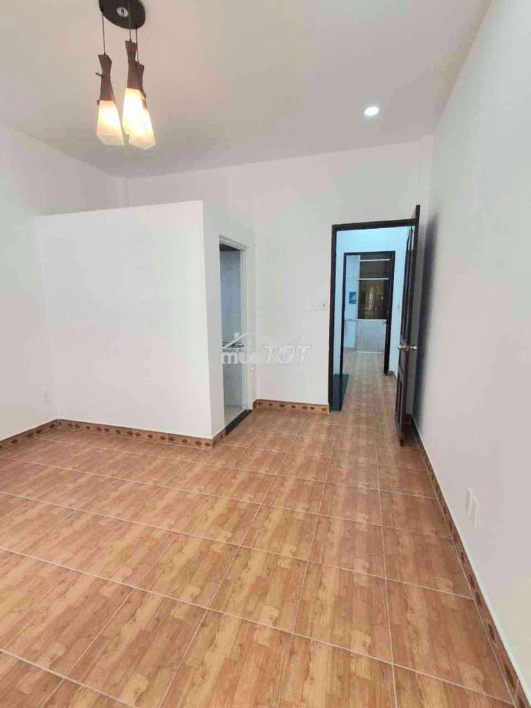 Bán nhà hẻm 5m đường cống lở,tân bình, dt4x13m,2tầng, 2pn,giá 5,2tỷ. - 2