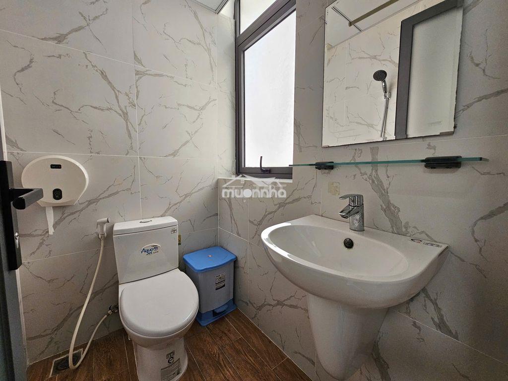 Cho thuê văn phòng kdt vạn phúc city 7x20m giá 14tr nội thất như hình - 3