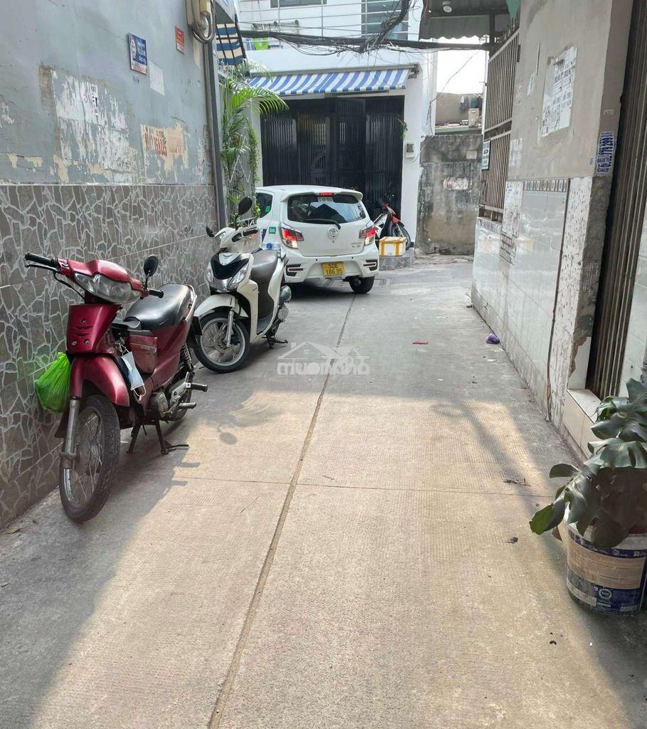 Nhà 3,5x4m 2 lầu ngay ngã tư lạc long quân âu cơ  - 4