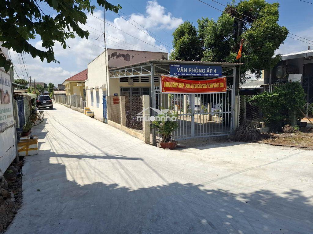 Nhà 1 trệt 1 lầu. 5 phòng ngủ, gần kcn phước đông. 2,3 tỷ - 3