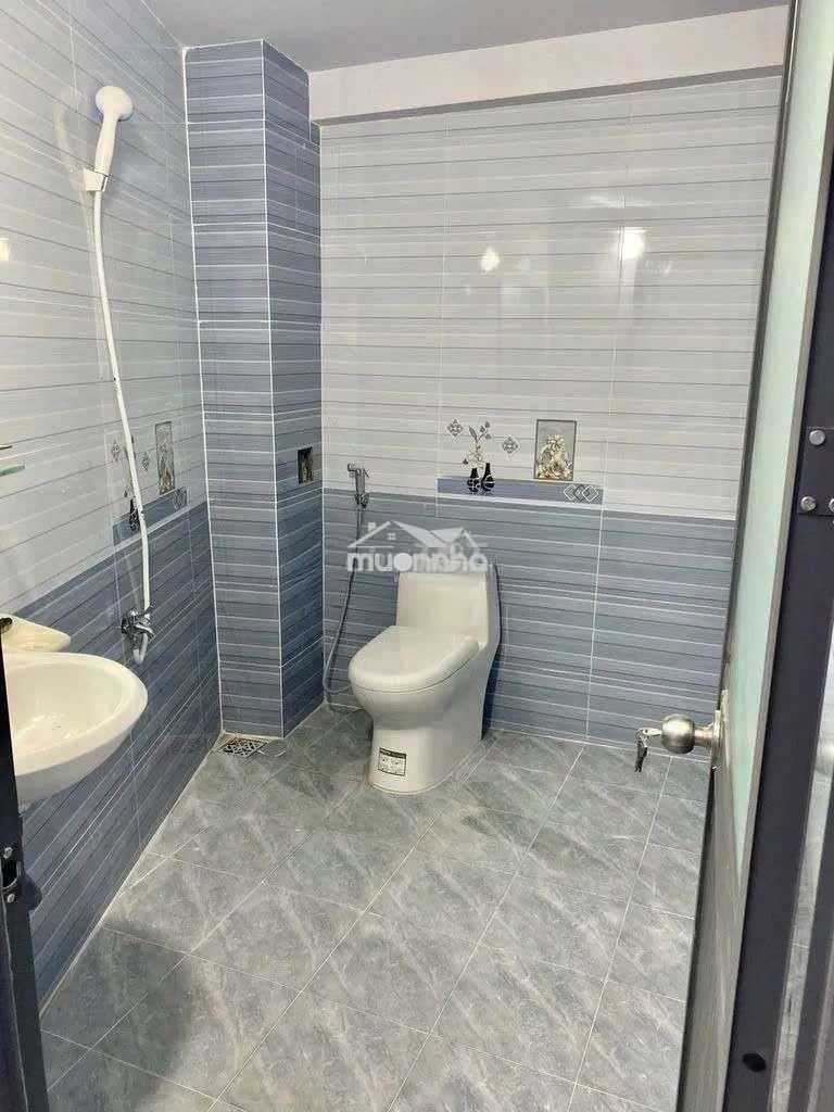 Nhà hẻm xe hơi - 1 lầu - 2pn 2wc - 3