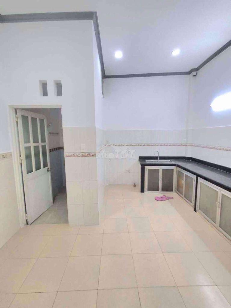 Bán nhà hẻm 5m đường cống lở,tân bình, dt4x13m,2tầng, 2pn,giá 5,2tỷ. - 4