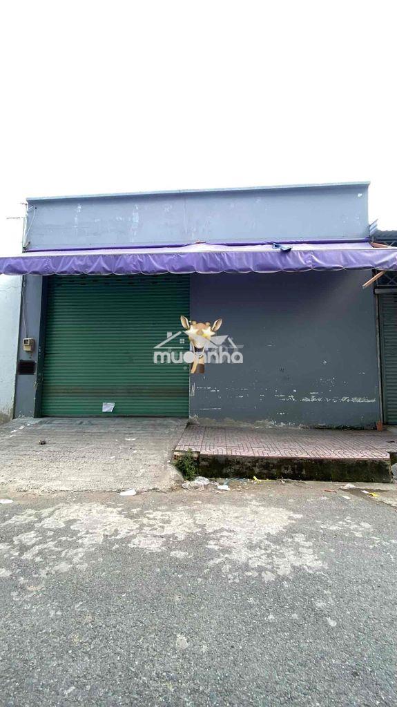 Kho cho thuê 8 x 17 q6 mt khu bình phú có lửng 3 phòng giá 22 triệu - 2