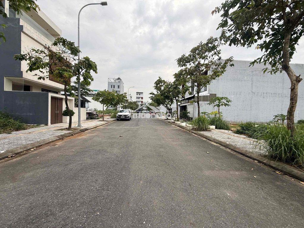 Cần sang nhượng lại lô đất trục thông fpt city đà nẵng - 2