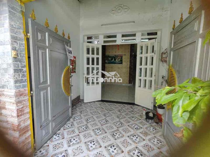 Nhà nguyên căn cho thuê dt 80m2, 2pn, 1wc
