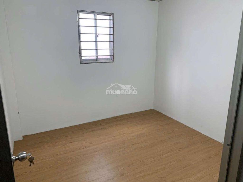 Cho thuê nhà 1 lầu 4 phòng ngủ hẻn 861 trần xuân soạn hẻm 3 gác - 4