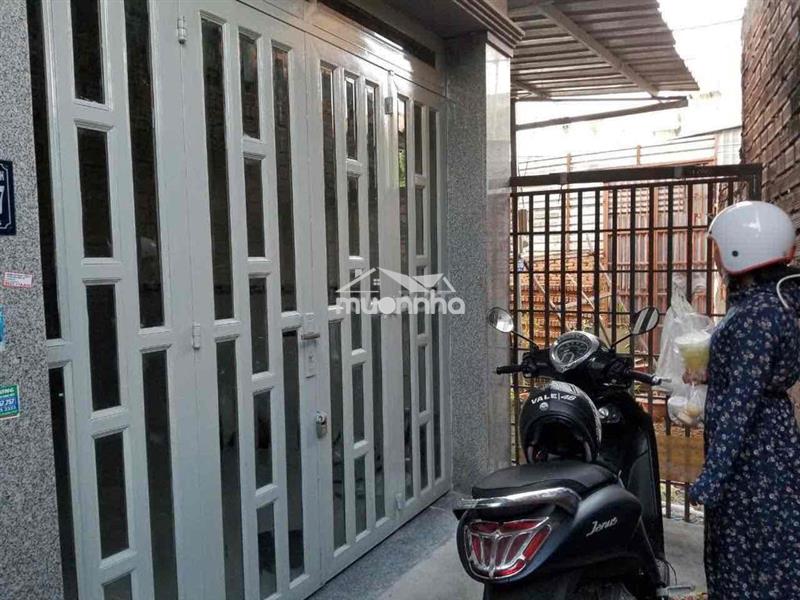 Nhà hẻm b9 ql50 dt 3x12m (2pn, 2nvs, có ban công)