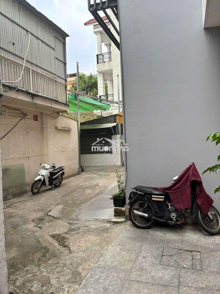 Nhà đường trần quốc toản, q3