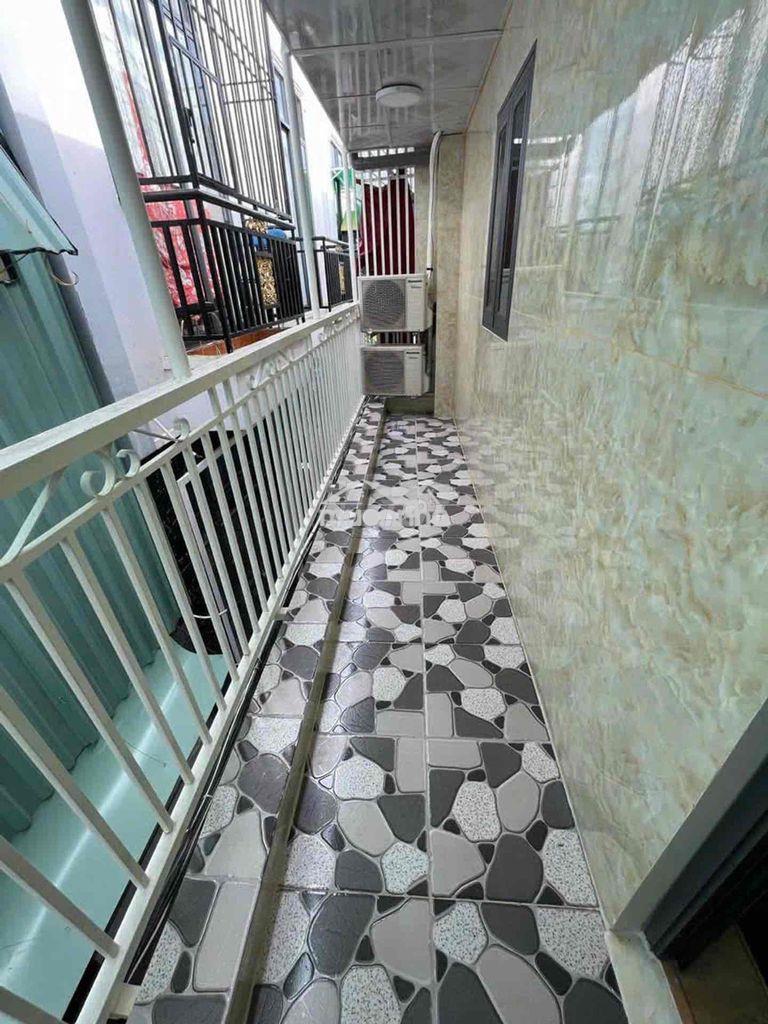 Nhà mới tinh - full nội thất - chỉ xách vali vào ở ngay - 5,7 x9,5m - 3