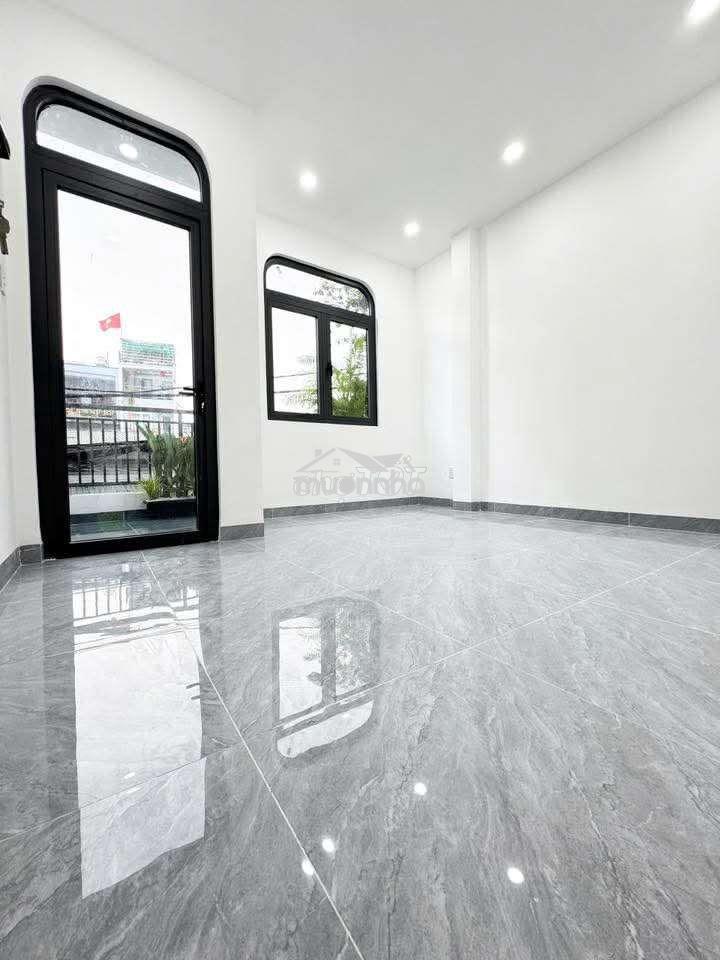Bán nhà đ, ông ích khiêm ,hxh(4,1 x 16m x 2tầng )giá : nhỉnh 5tỉ tl - 2