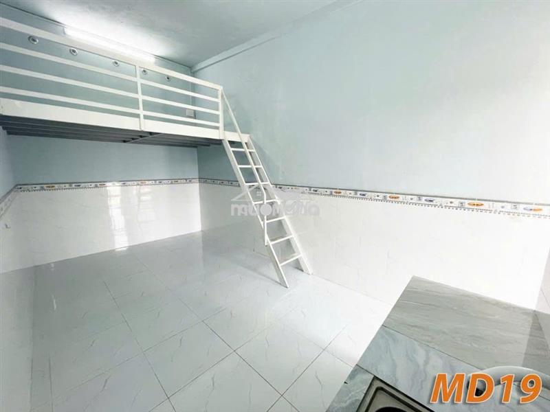 Sẵn phòng gác bếp/máy lạnh - free nửa tháng tiền thuê