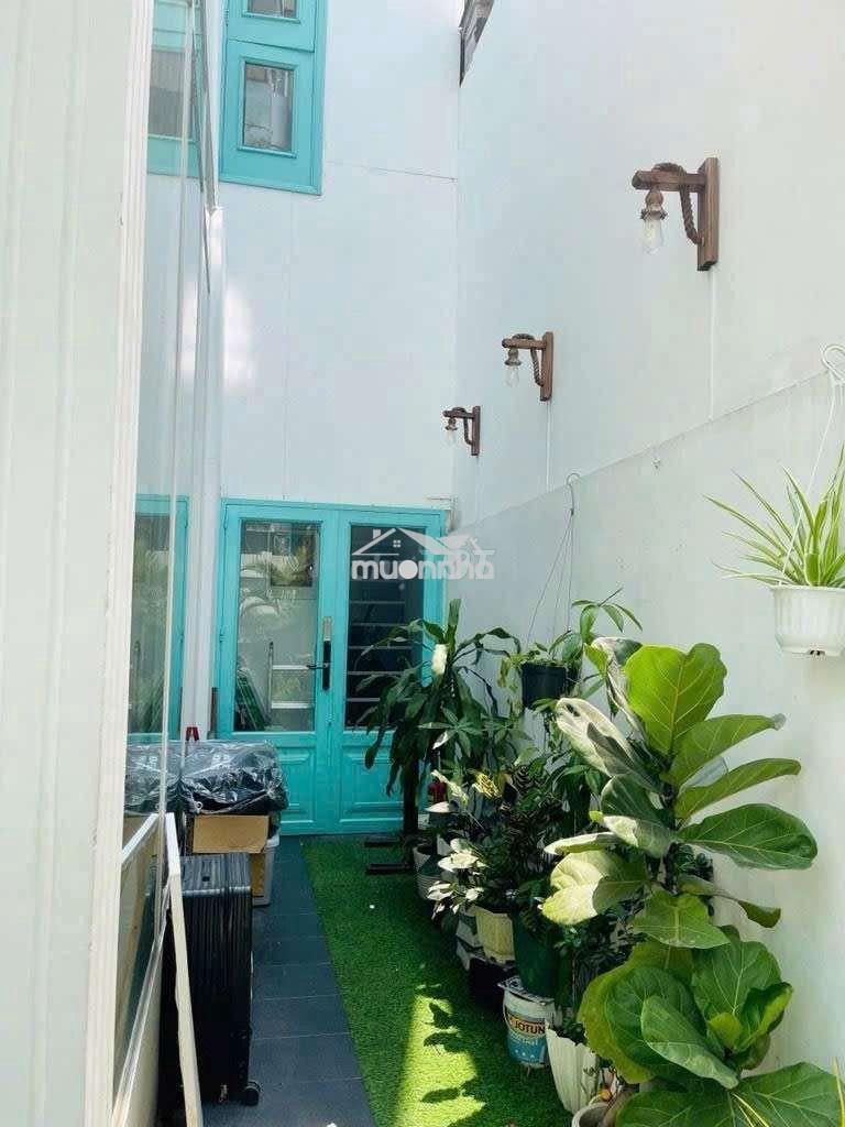 Vài bước ra phố tây - bùi viện - lê thị riêng -quận 1 - 6x15m - 30 tỷ - 3