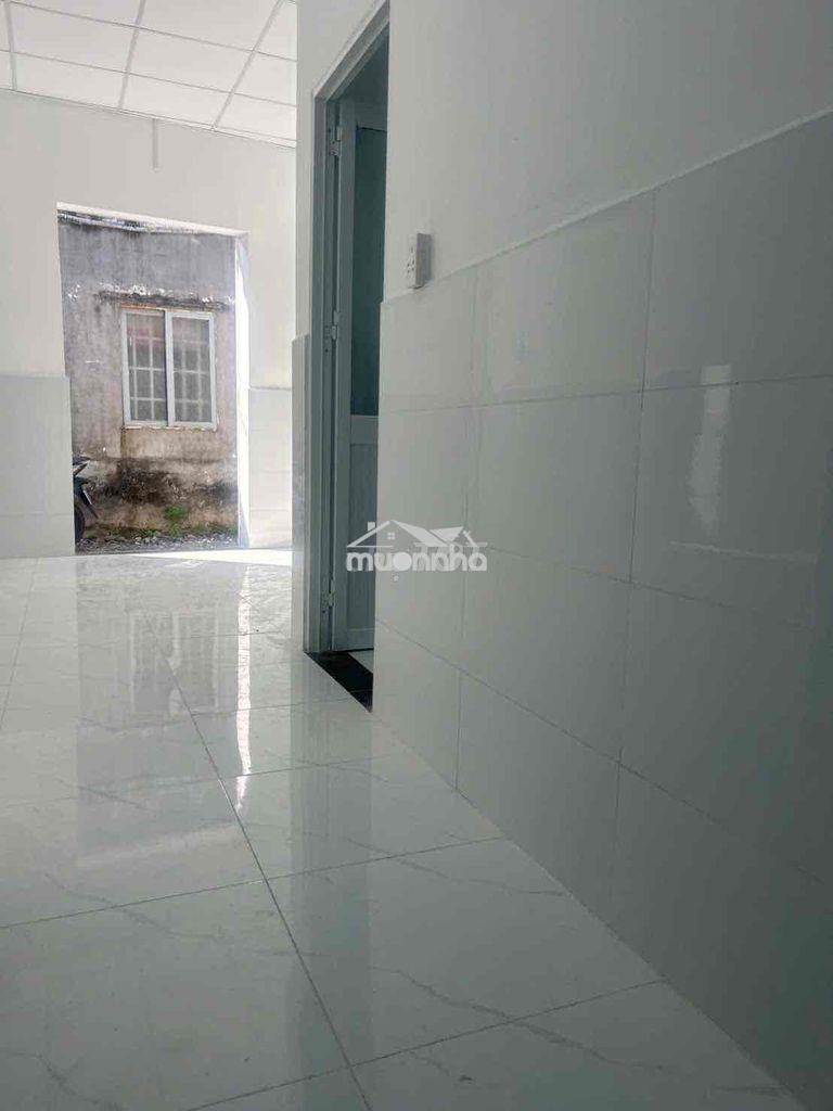 Tôi chính chủ cần bán nhà mới xây 5,5 x 8,5 hẻm chợ hóc môn - 4