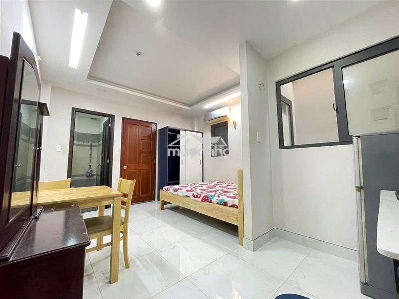 Phòng trọ ngay cầu vượt hàng xanh