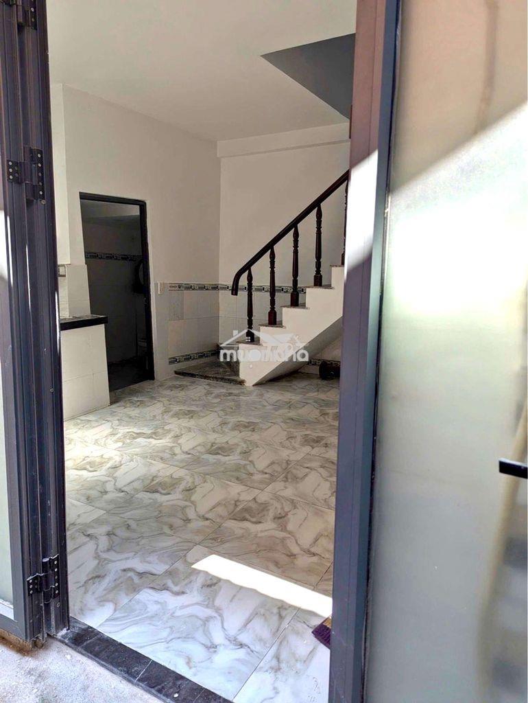 Chỉ 1,75 tỷ –nhà tl15 q12 – gần chợ cầu đồng– 20m² – 2 tầng – sổ riêng - 2
