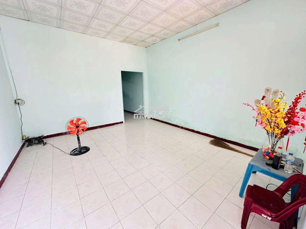 Giá tốt khu vực cầu vượt gò dưa_nhà c4_88 m²_hẻm xe hơi_chỉ 4,5 đồng. - 4