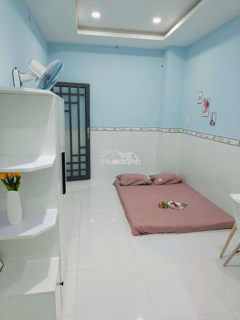 Phòng cửa sổ mới 100%  máy lạnh - 2