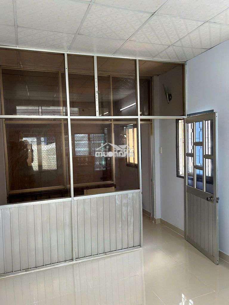 Chính chủ cho thuê nhà 2pn đường nguyễn tri phương, quận 10 - 4