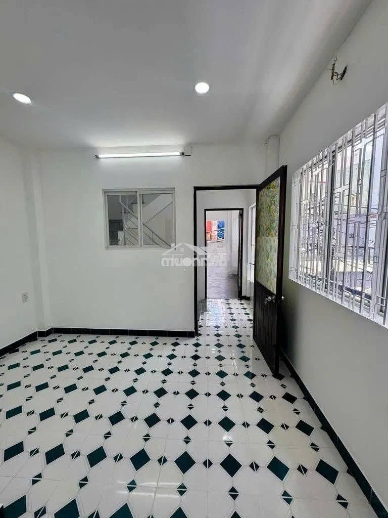 Nhà nguyên căn hxh gần trần hưng đạo phường cầu kho, quận 1 - 2
