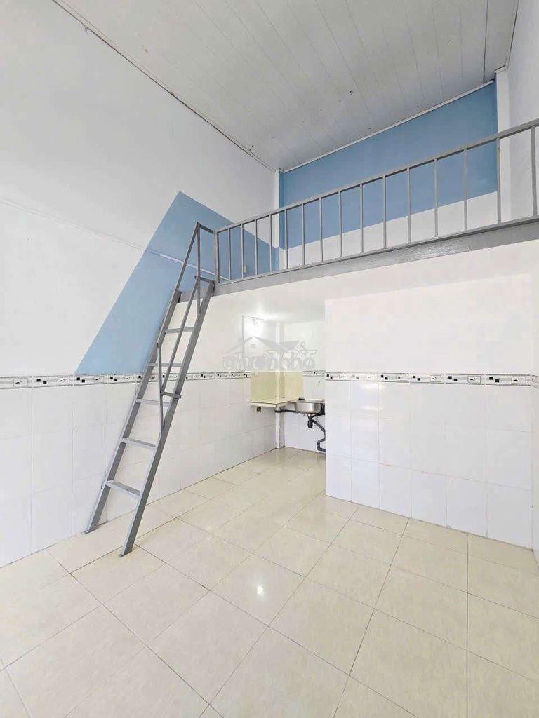 Phòng trọ gần kcn visip1 , kcn đồng an 1, giờ tự do, giá 1tr5 - 2