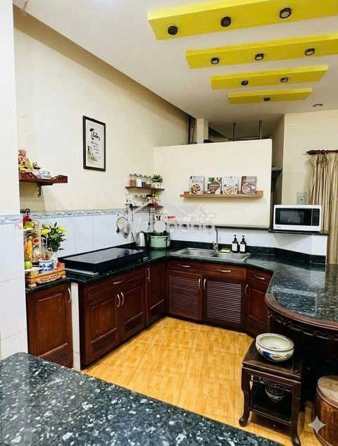 Tt quận 3, nhà btct 3 tầng, ngang 5m, gần tô hiến thành, sát q.10, shr - 4