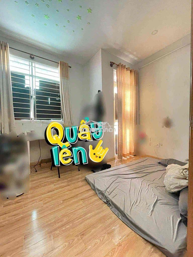 Nhà 4 tầng (4x9) đang cho thuê 13tr đường bà hạt p.8 quận 10