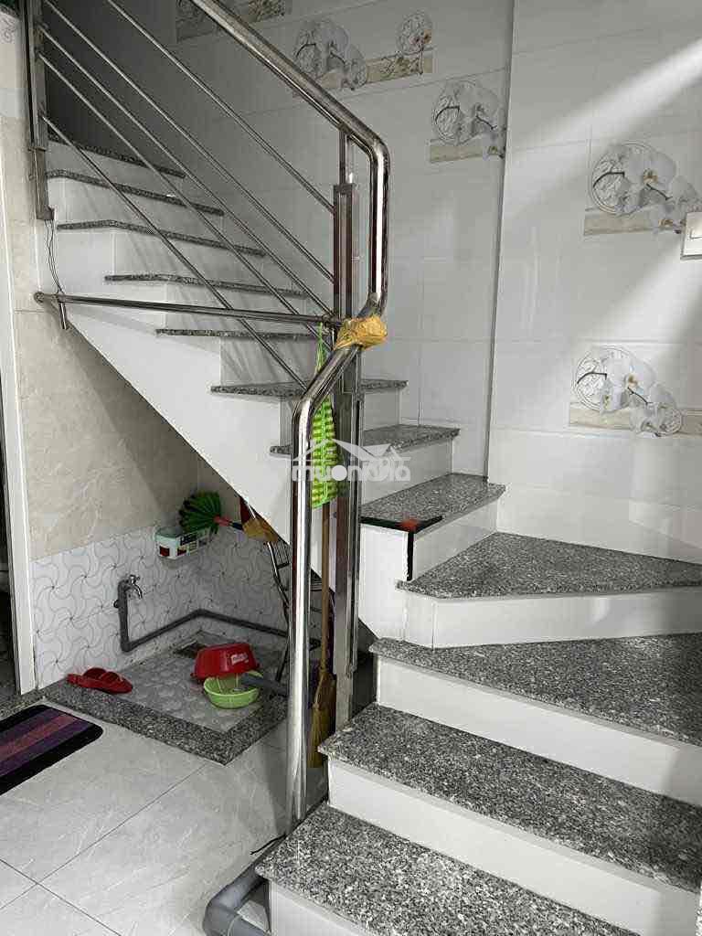 Nhà đường nơ trang long - 46,3m2 - nở hậu - hẻm xe hơi - chỉ 5.4 tỷ - 4