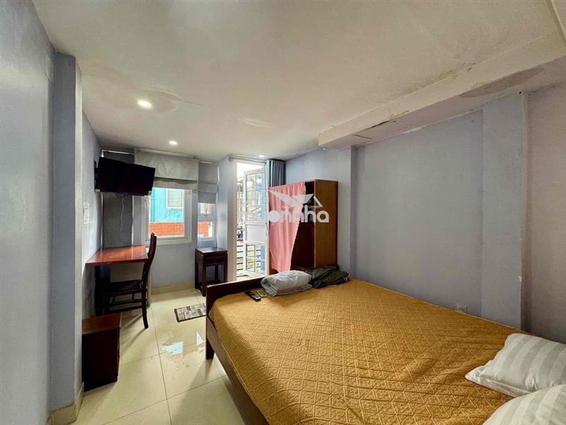 🏡Trống sẵn 1 phòng ban công tách bếp chỉ 5tr ngay trần hưng đạo q1🏡