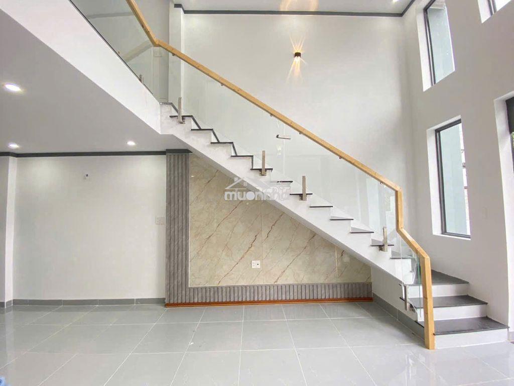Bán gấp nhà 1 trệt 1 lửng đúc sân ôtô sổ riêng thổ cư gần cây xăng 75 - 3