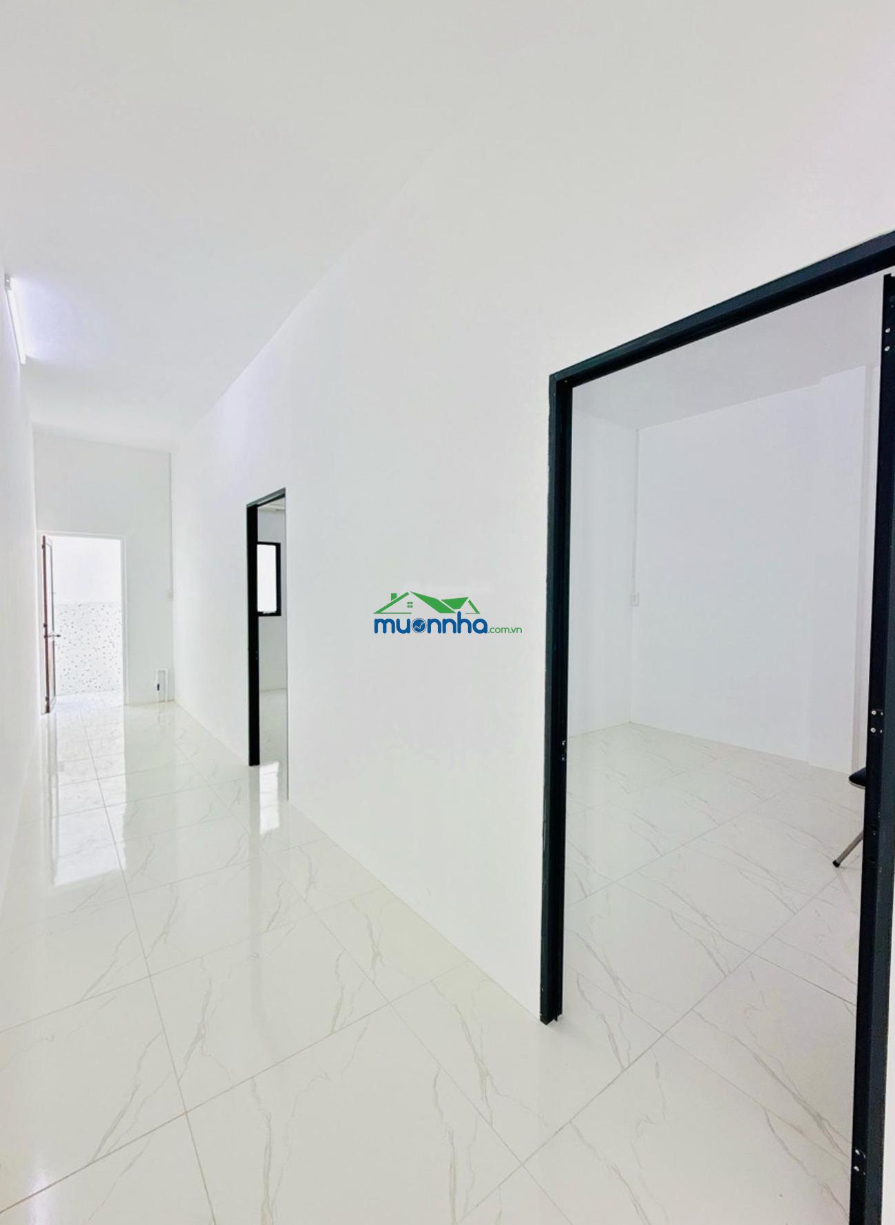 Nhà sát chợ rạch ông, quận 8. dt: 97m2, ngang 5,2m - 2pn. nhỉnh 7 tỷ - 2