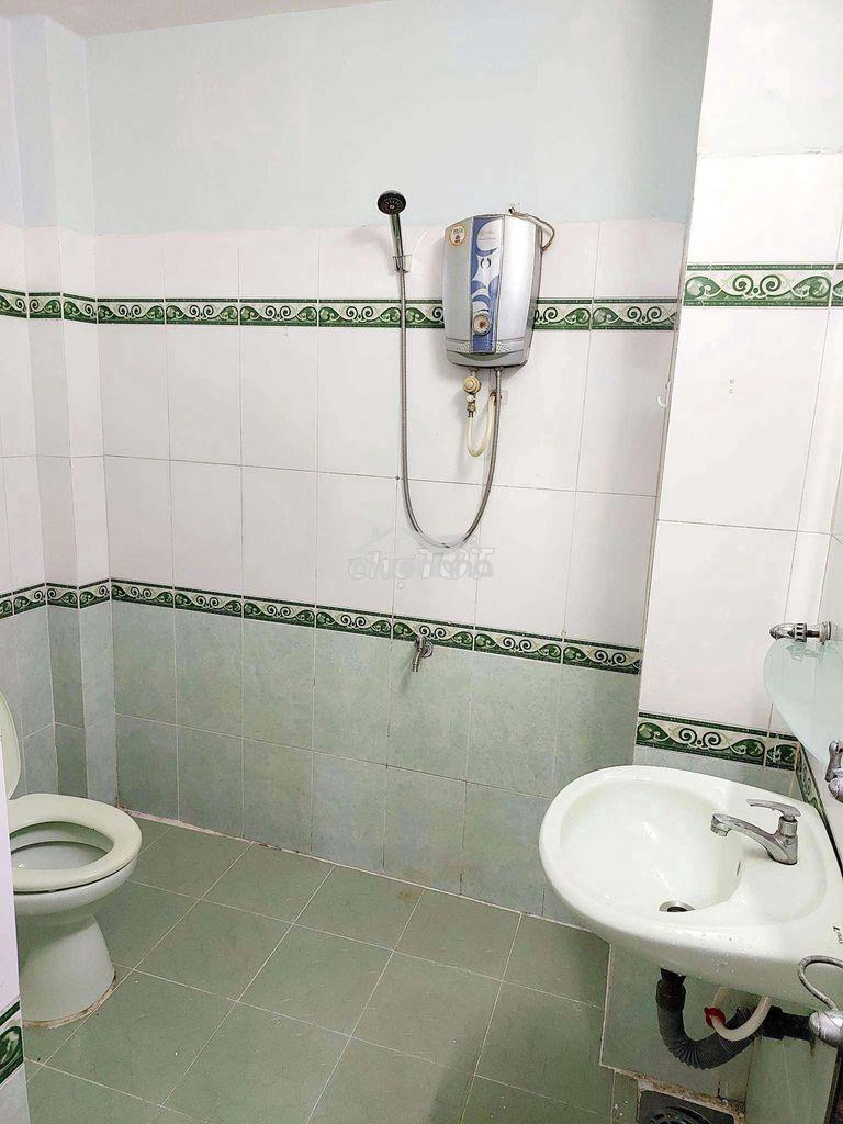 Cho thuê phòng q10.fuff nội thất.cửa sổ tolet riêng 3tr450 - 4