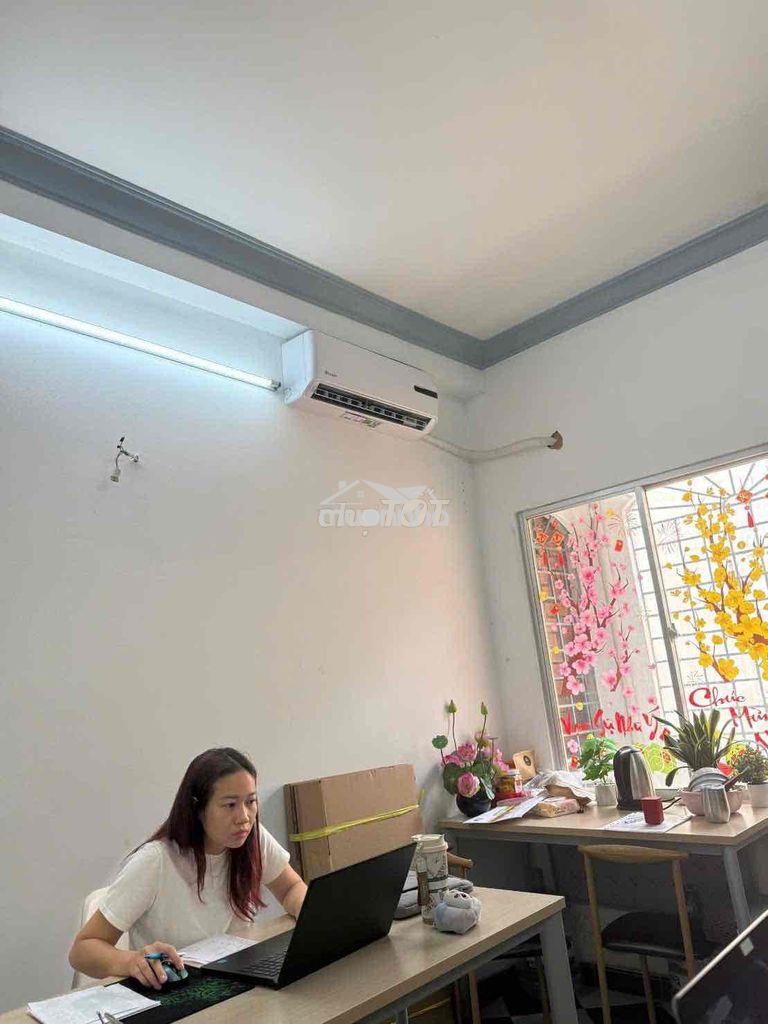 Văn phòng phú nhuận giá rẻ mt hồ văn huê giá 4 triệu