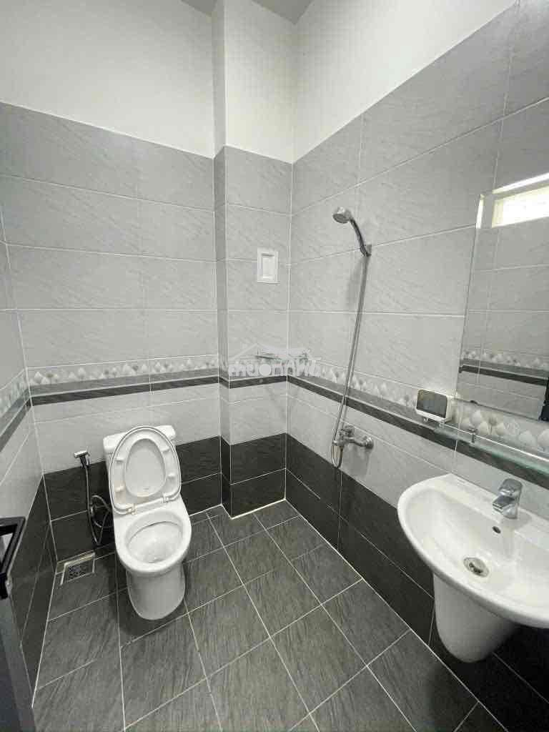 Hẻm 6m thông gò dầu, 2 tấm, 4 x 18m, 3 phòng ngủ, 3 wc - 4