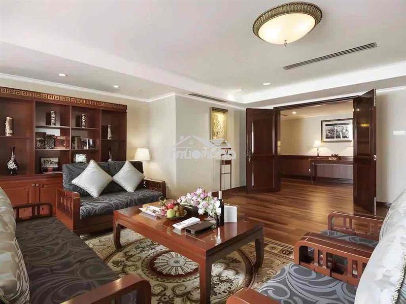 Cho thuê ks hot mt đương thi sách q.1 (10x20m)10 lầu 60p giá 15k