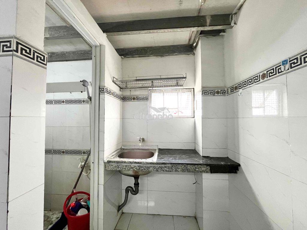 Phòng trọ giá rẻ gần ngã tư bốn xã - 4
