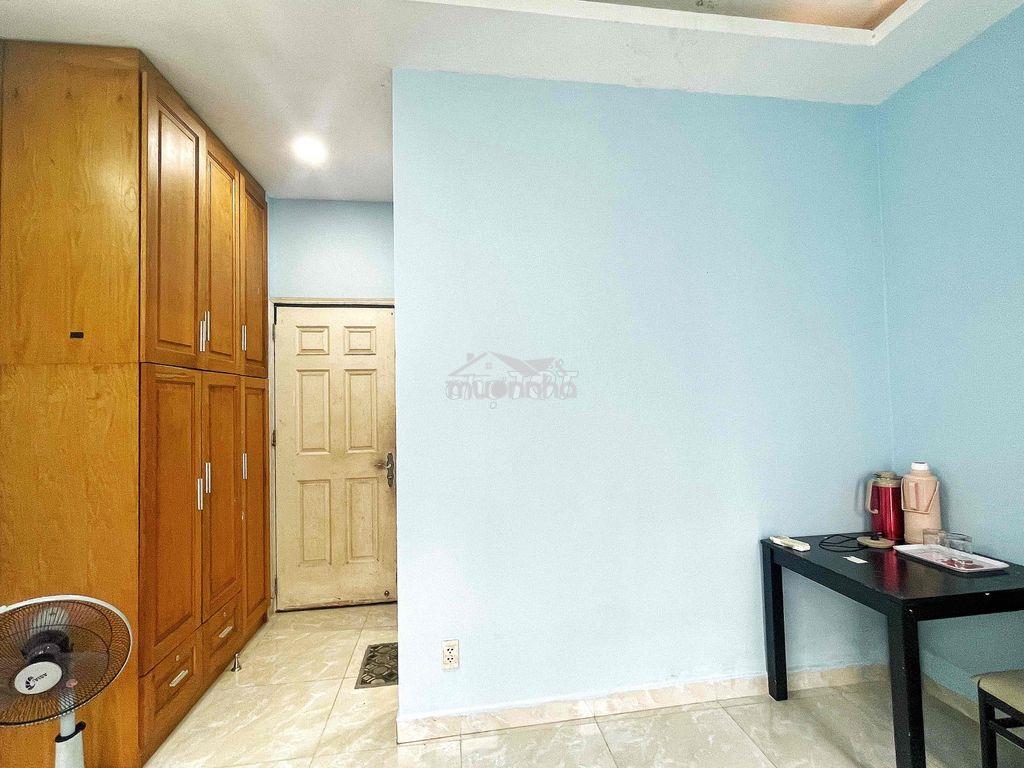 Phòng ban công thoáng trống sẵn ngay nguyễn hữu cảnh - saigon pearl- - 2