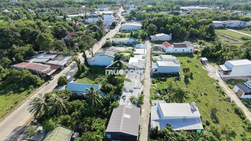 Đất sổ hiện đường giá 1 tỷ 350 triệu - bank có hỗ trợ