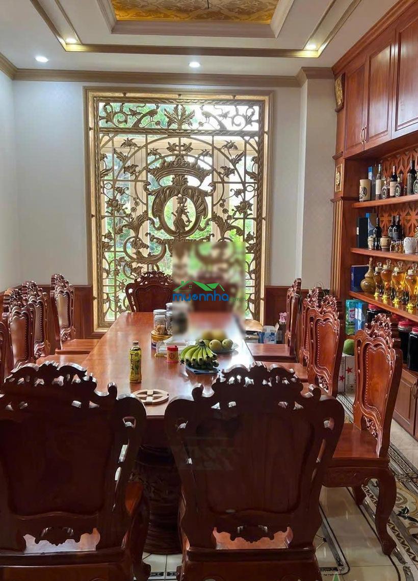 Bán biệt thự 652m2 có sân vườn, hồ cá coi với thiết kế siêu đẹp ngay khu trung tâm hành chính qận 2 - 2
