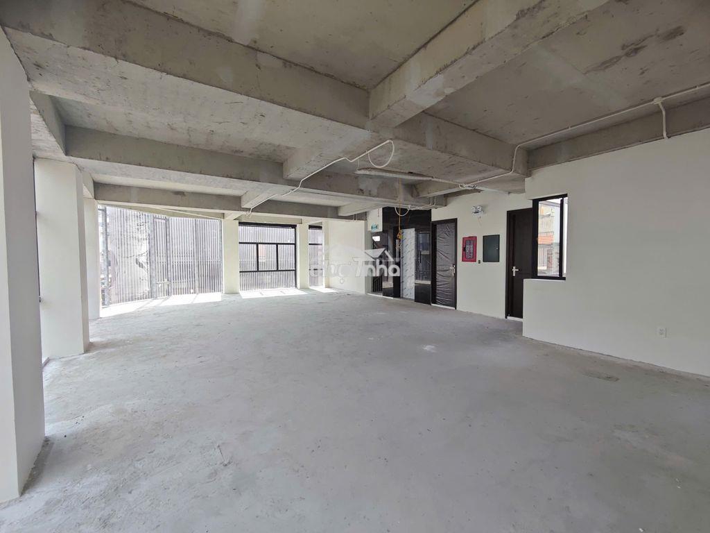 Tòa nhà mới hoàn công 910m2 cạnh ngay landmark 81 - 2