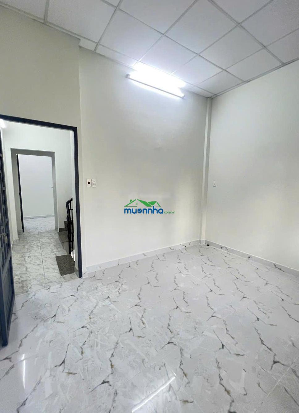 Nhà đẹp 2 lầu (4x11.5) ngay chung cư him lam hậu giang q.6